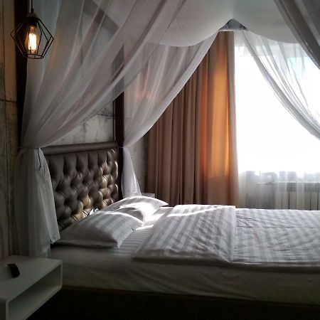 Loft - Interior Design Apartments Uralsk Zewnętrze zdjęcie